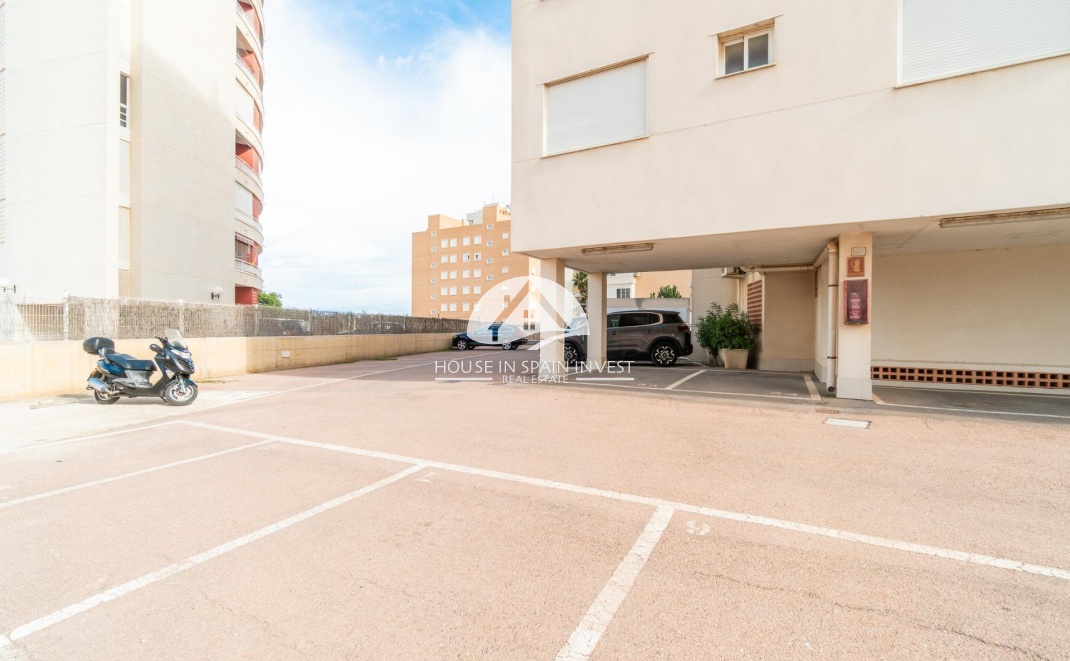 Resale - Apartment  - Guardamar del Segura - Puerto Deportivo