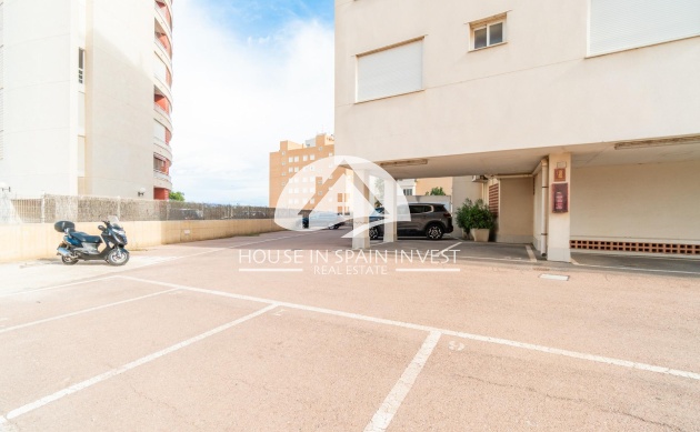 Resale - Apartment  - Guardamar del Segura - Puerto Deportivo