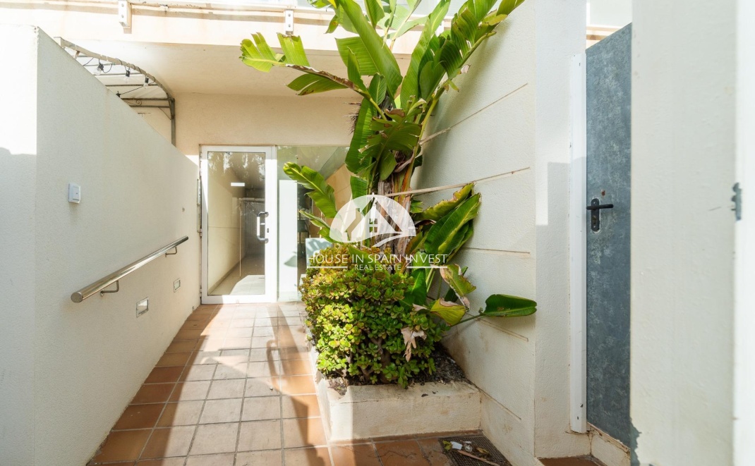 Resale - Apartment  - Guardamar del Segura - Puerto Deportivo