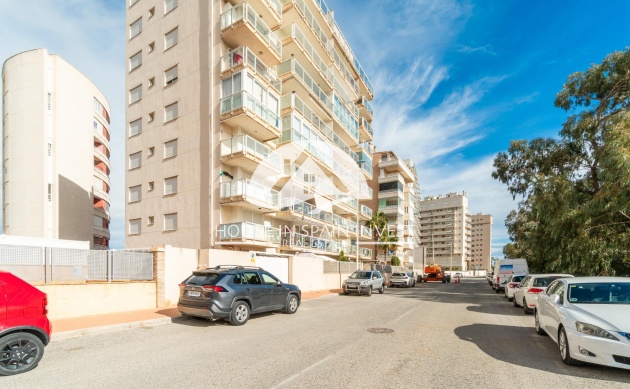 Resale - Apartment  - Guardamar del Segura - Puerto Deportivo