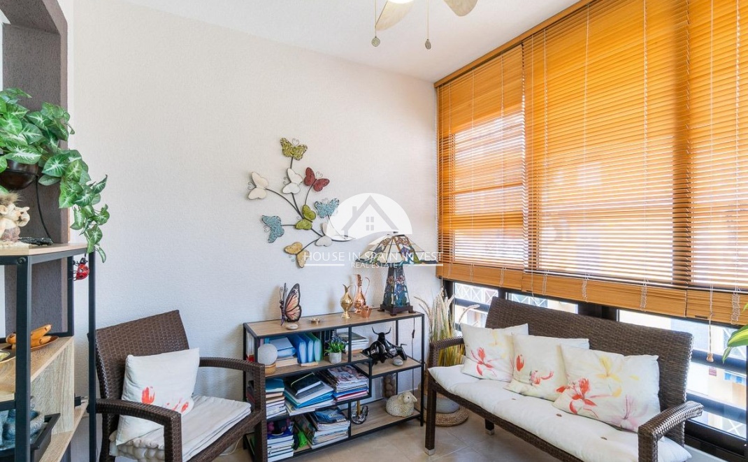 Resale - Apartment  - Torrevieja - Centro