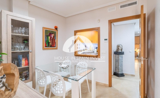 Resale - Apartment  - Torrevieja - Centro