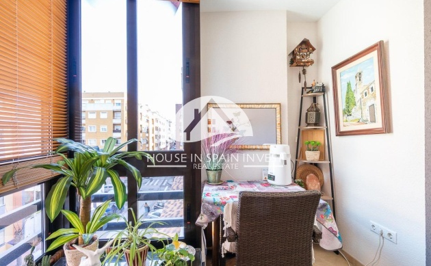 Resale - Apartment  - Torrevieja - Centro