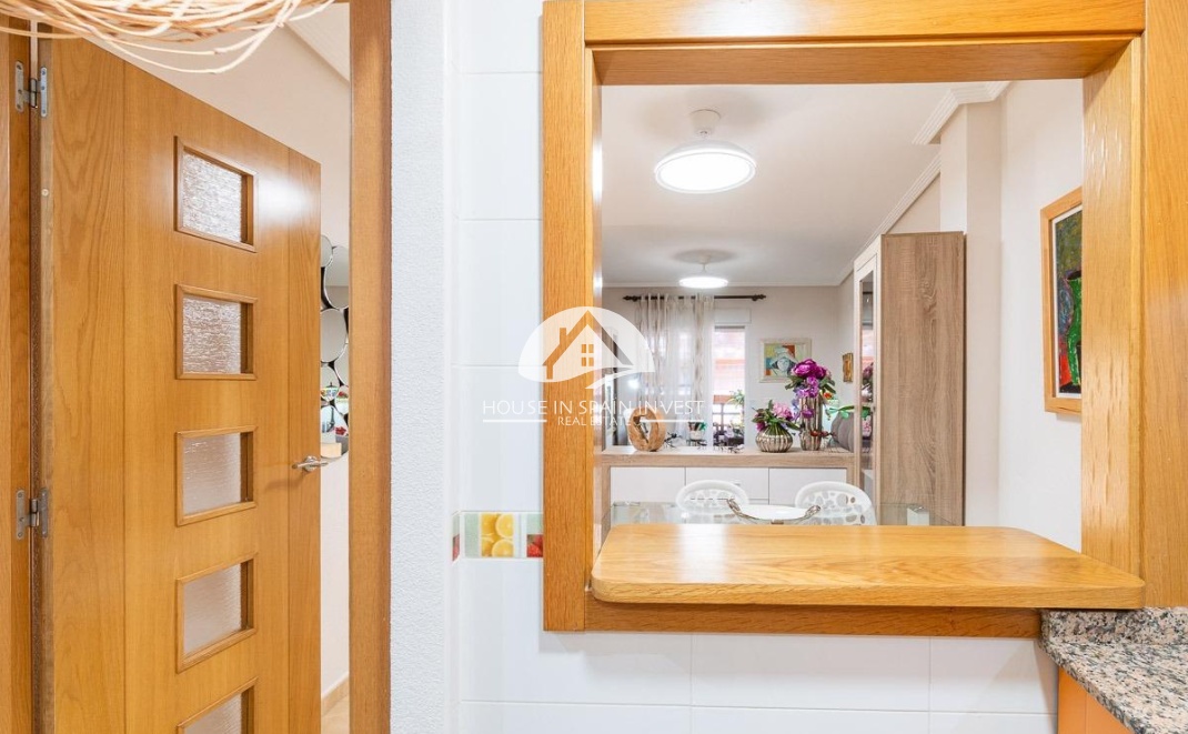 Resale - Apartment  - Torrevieja - Centro