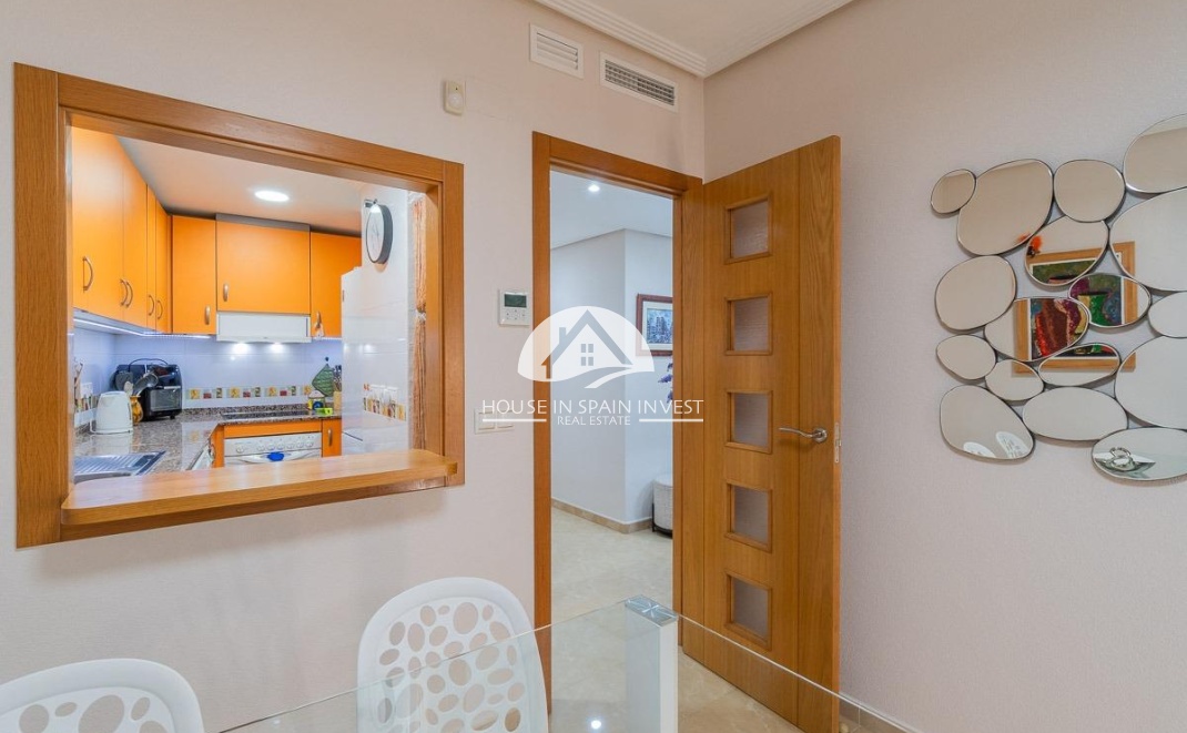 Resale - Apartment  - Torrevieja - Centro