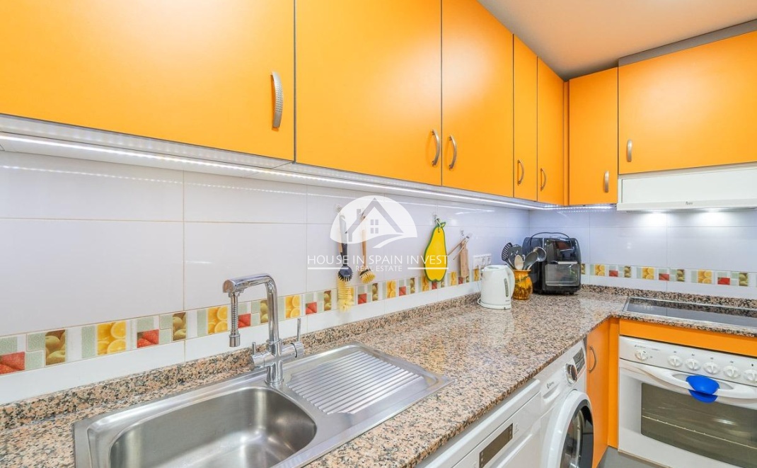 Resale - Apartment  - Torrevieja - Centro