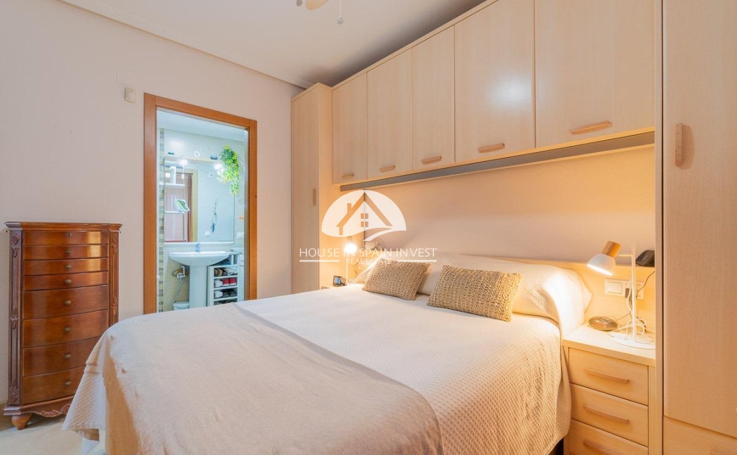 Resale - Apartment  - Torrevieja - Centro