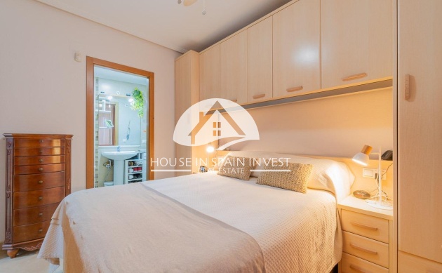 Resale - Apartment  - Torrevieja - Centro