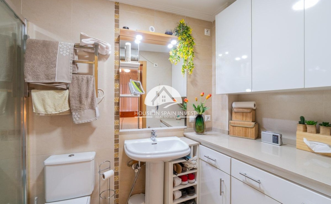 Resale - Apartment  - Torrevieja - Centro