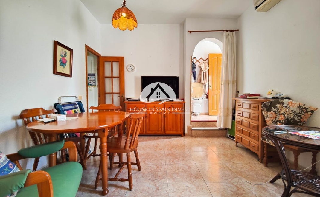 Resale - Townhouse - Torrevieja - Aguas Nuevas - Sector 25