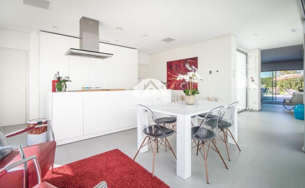 Resale - Villa - Orihuela Costa - Las Colinas Golf