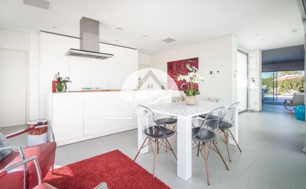 Resale - Villa - Orihuela Costa - Las Colinas Golf