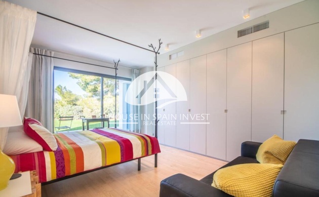 Resale - Villa - Orihuela Costa - Las Colinas Golf