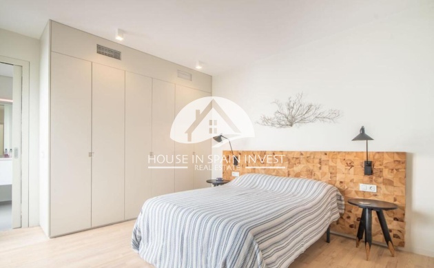 Resale - Villa - Orihuela Costa - Las Colinas Golf