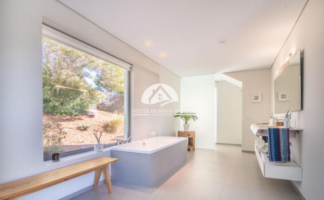 Resale - Villa - Orihuela Costa - Las Colinas Golf