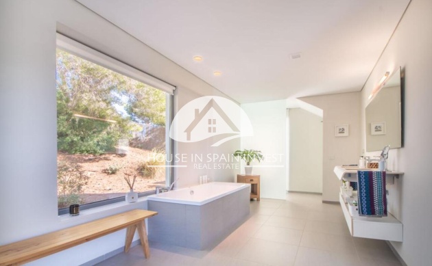 Resale - Villa - Orihuela Costa - Las Colinas Golf