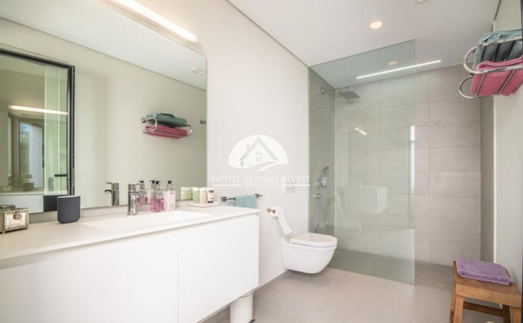 Resale - Villa - Orihuela Costa - Las Colinas Golf