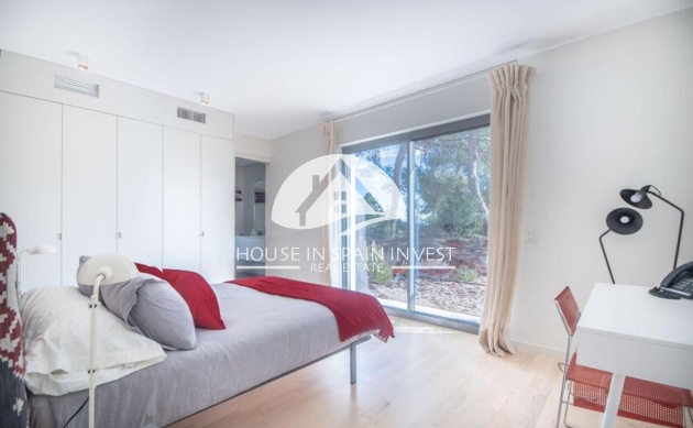 Resale - Villa - Orihuela Costa - Las Colinas Golf