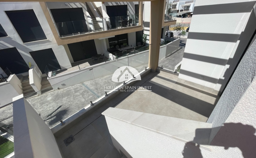 Resale - Top floor bungalow - Orihuela Costa - Villamartín