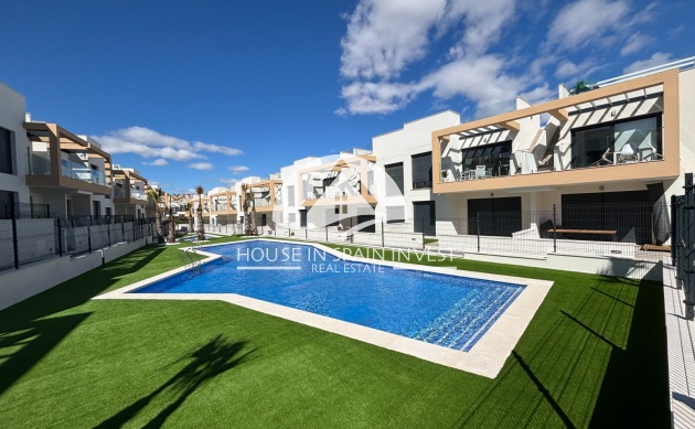 Resale - Top floor bungalow - Orihuela Costa - Villamartín