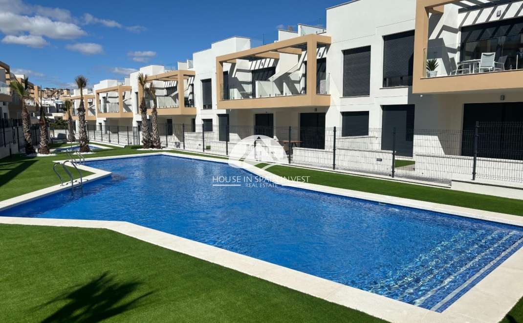 Resale - Top floor bungalow - Orihuela Costa - Villamartín