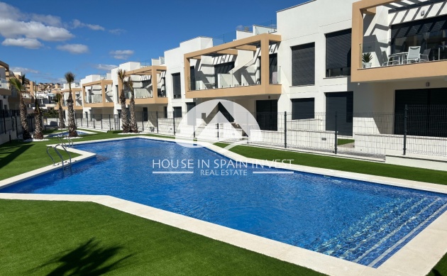 Resale - Top floor bungalow - Orihuela Costa - Villamartín