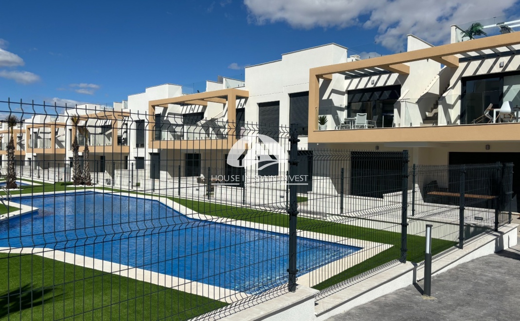 Resale - Top floor bungalow - Orihuela Costa - Villamartín