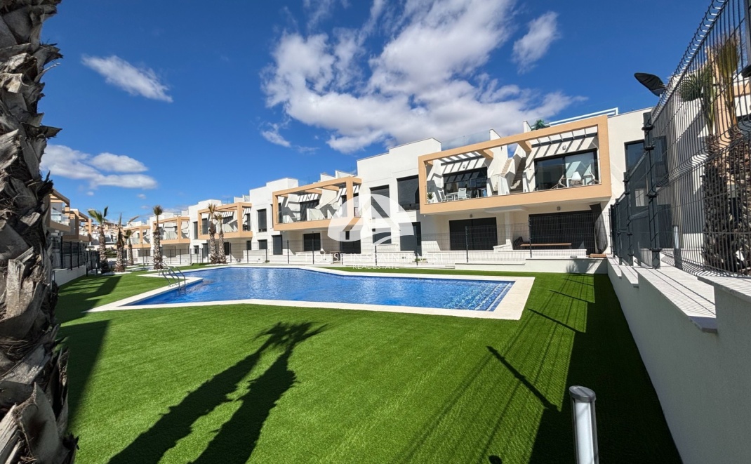 Resale - Top floor bungalow - Orihuela Costa - Villamartín