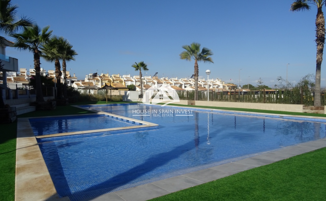 Resale - Townhouse - Torrevieja - Los Balcones  