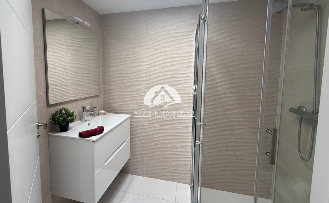 Resale - Townhouse - Torrevieja - Los Balcones  