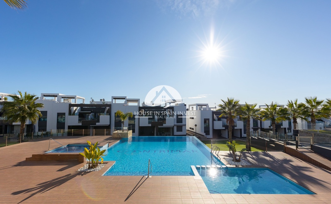 Resale - Apartment  - Torrevieja - Punta Prima  