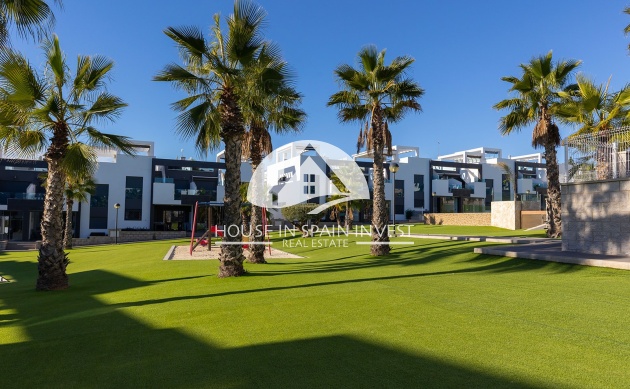 Resale - Apartment  - Torrevieja - Punta Prima  