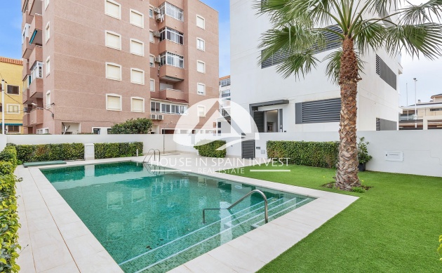 Resale - Apartment  - Torrevieja - La Mata