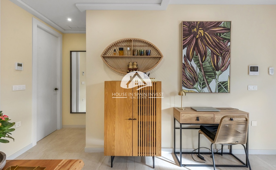 Resale - Apartment  - Torrevieja - La Mata