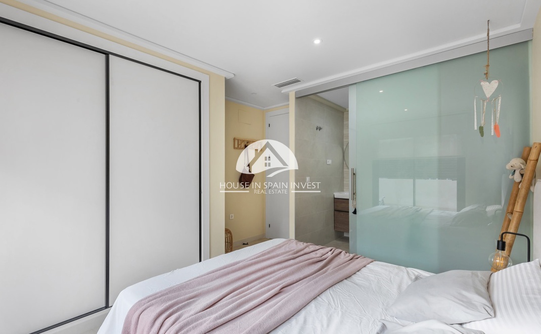 Resale - Apartment  - Torrevieja - La Mata