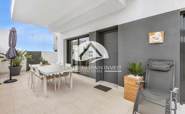 Resale - Apartment  - Torrevieja - La Mata