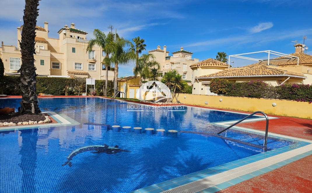Resale - Villa - Orihuela Costa - Villamartín