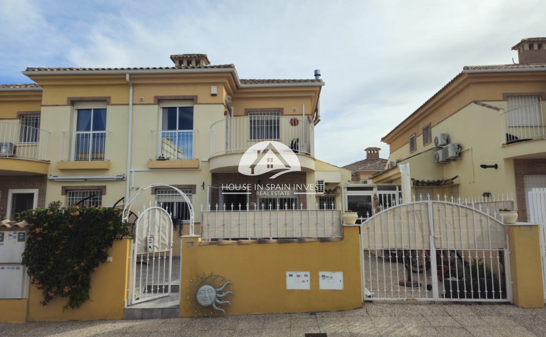 Resale - Villa - Orihuela Costa - Villamartín