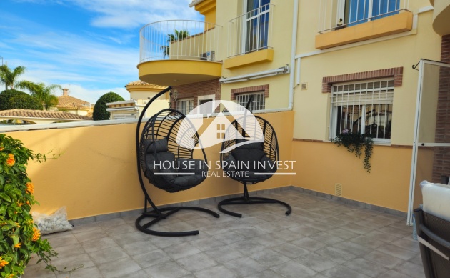 Resale - Villa - Orihuela Costa - Villamartín