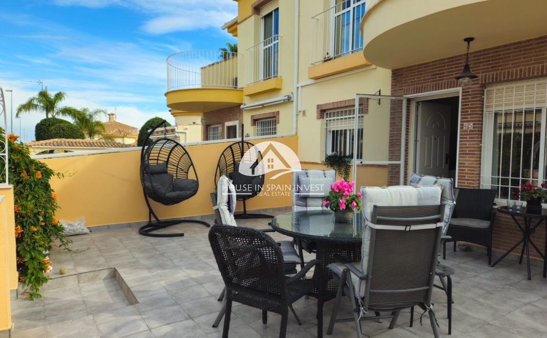 Resale - Villa - Orihuela Costa - Villamartín