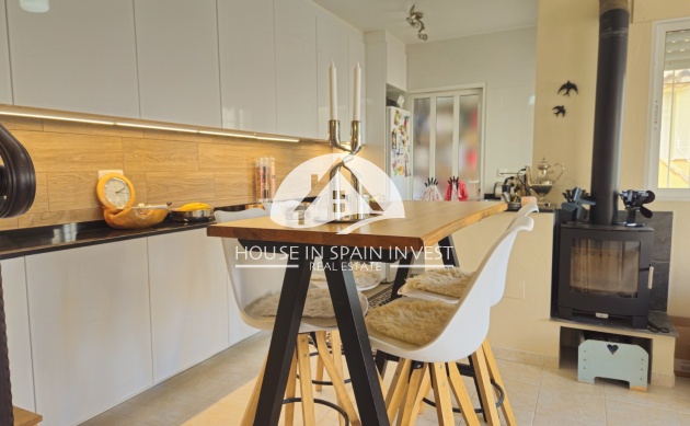 Resale - Villa - Orihuela Costa - Villamartín