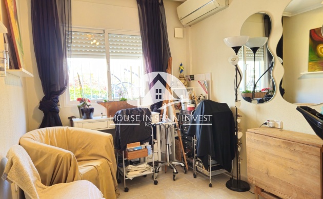 Resale - Villa - Orihuela Costa - Villamartín