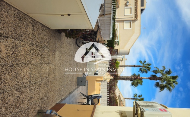 Resale - Villa - Orihuela Costa - Villamartín