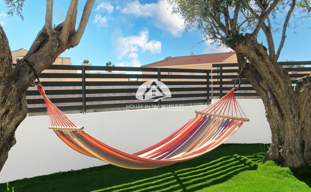 Resale - Townhouse - Torrevieja - Aguas Nuevas - Sector 25