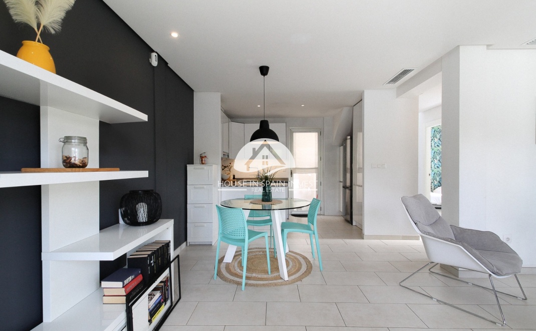 Resale - Townhouse - Torrevieja - Aguas Nuevas - Sector 25