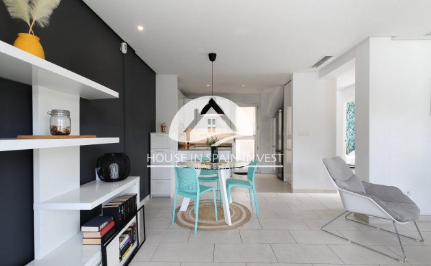 Resale - Townhouse - Torrevieja - Aguas Nuevas - Sector 25