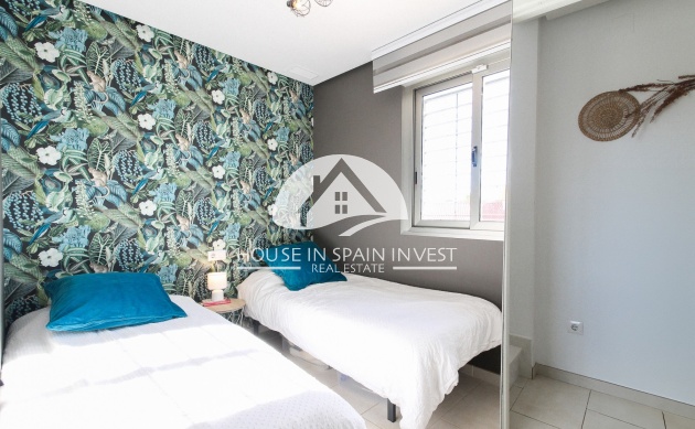 Resale - Townhouse - Torrevieja - Aguas Nuevas - Sector 25