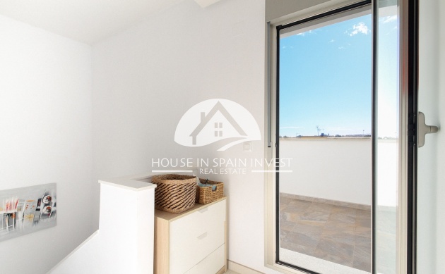 Resale - Townhouse - Torrevieja - Aguas Nuevas - Sector 25
