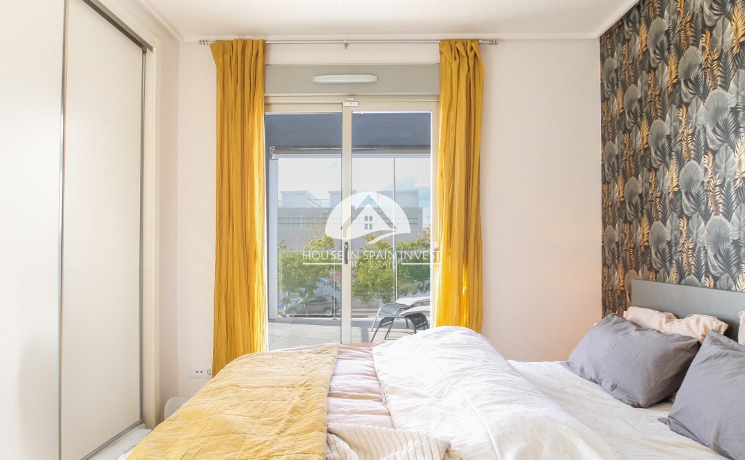 Resale - Townhouse - Torrevieja - Aguas Nuevas - Sector 25