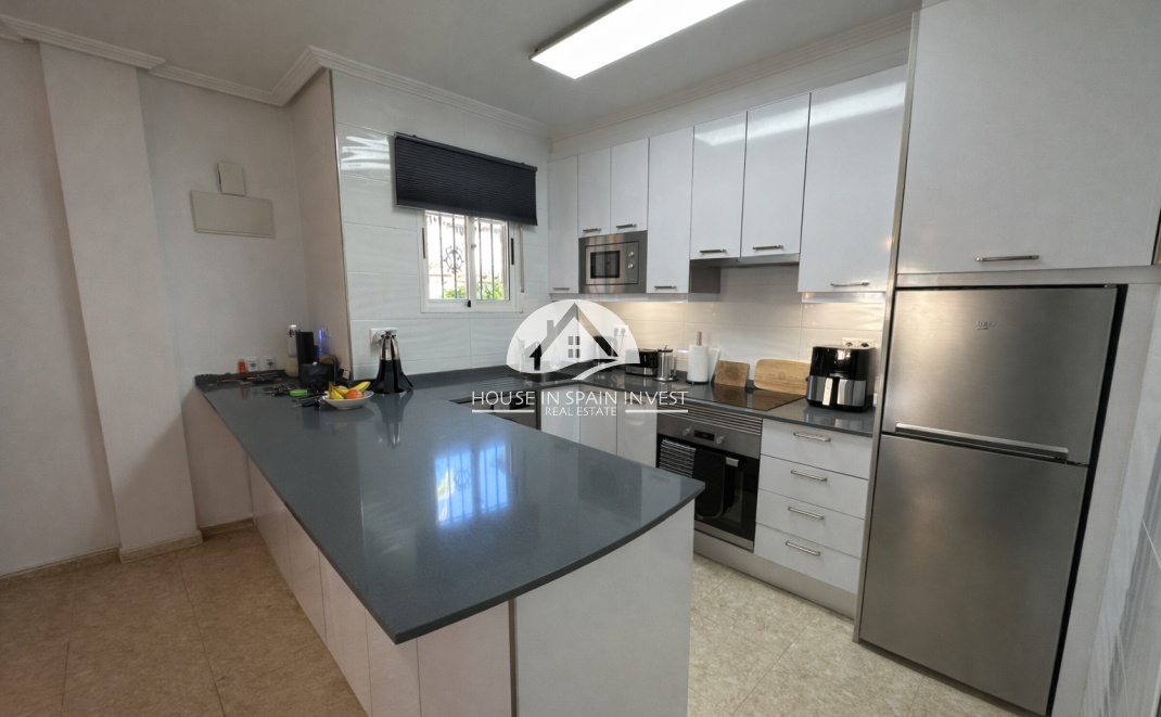 Resale - Townhouse - Orihuela Costa - La Zenia